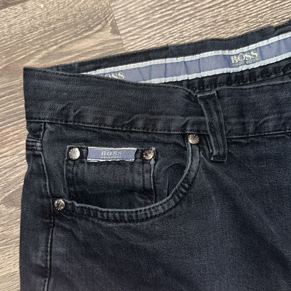 Hugo Boss Jorts - Picture 2 of 6